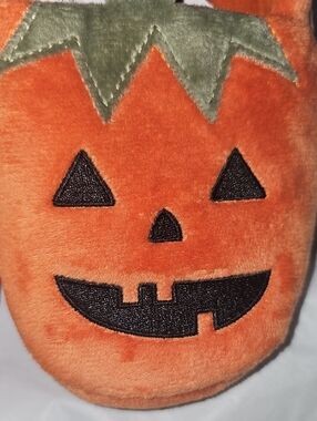 Old Navy Kid Medium 9/10 Orange Pumkin/Jack O'Lantern Plush Slip-On Slippers New